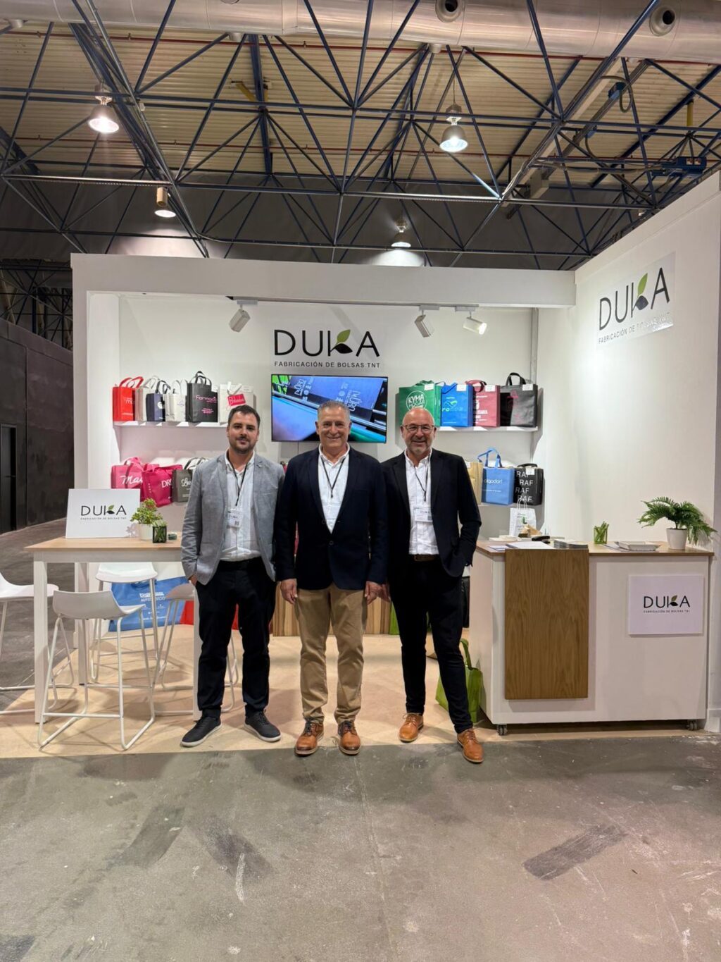 DUKA BAG EN FIMI 2025