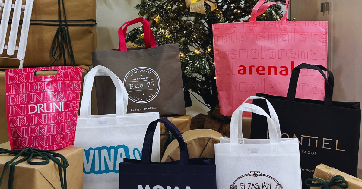 bolsas tnt como alternativa al papel de regalo